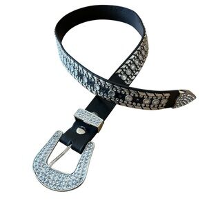 BLACK LEATHER BELT WOMENS M STUDDED RHINESTONES COWGIRL WESTERN Y2K COWBOY